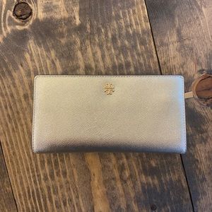 Tory Burch Robinson Wallet